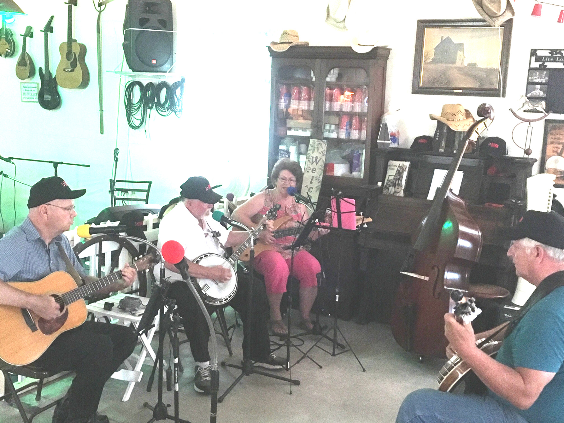 There were 2 bluegrass/country jam sessions in Z Barn during 2019.